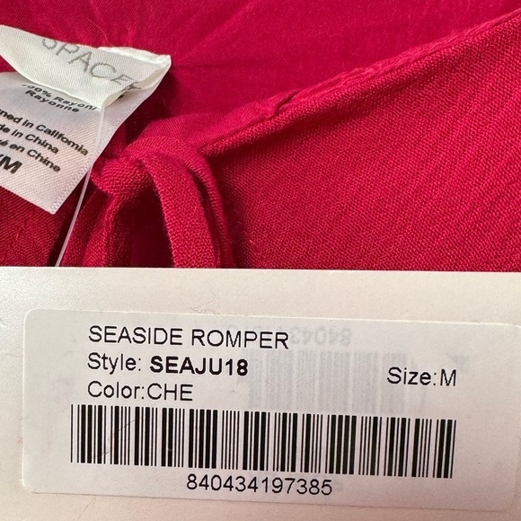 NWT L*Space Seaside Ruffle Romper in Cherry Red Size Medium‎ - Picture 13 of 16